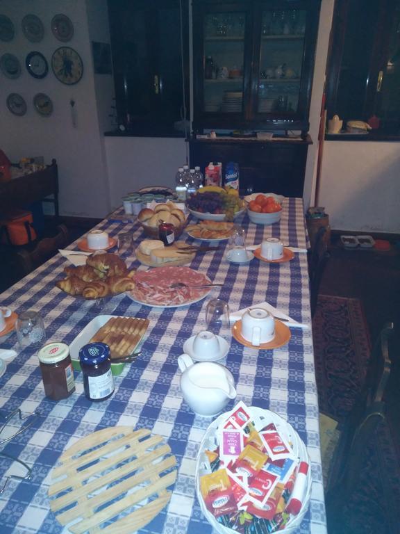 内维 Casa Ramonda旅馆 外观 照片